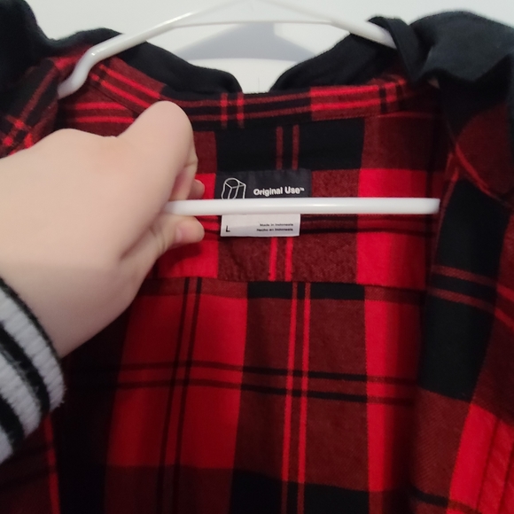 Men's red plaid flannel - Picture 2 of 4